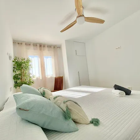 Abril Playa Apartment *